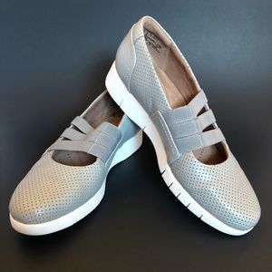 Clarks Gray Perforated Slip on Shoe 8 M